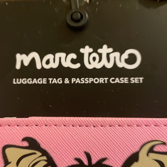 NWT Marc Tetro Yorkie Luggage Tags and Passport Set - Picture 4 of 5